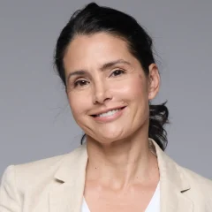 Joanna Rubio Headshot - JB Voices