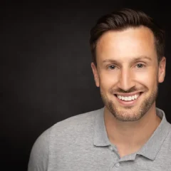 Will-Hacket-Voice-Over-Headshot-JB-Voices